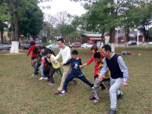 幸福初冬，東莞松湖生態(tài)園迎來(lái)光明小學(xué)五年級(jí)兄弟班親子戶(hù)外活動(dòng)